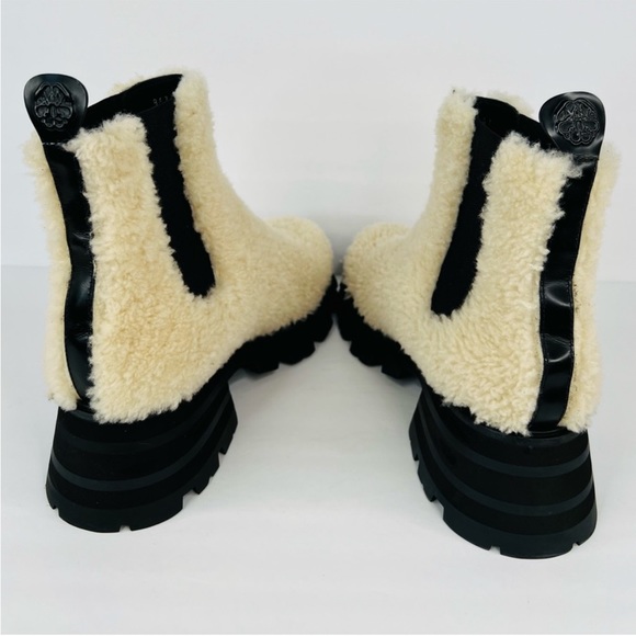 ALEXANDER MCQUEEN Shearling Wander Chelsea Platform Combat Boots 39.5 9.5 w/box - Picture 8 of 11